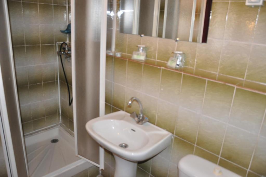 Hotel Moderne Μασσαλία Δωμάτιο φωτογραφία